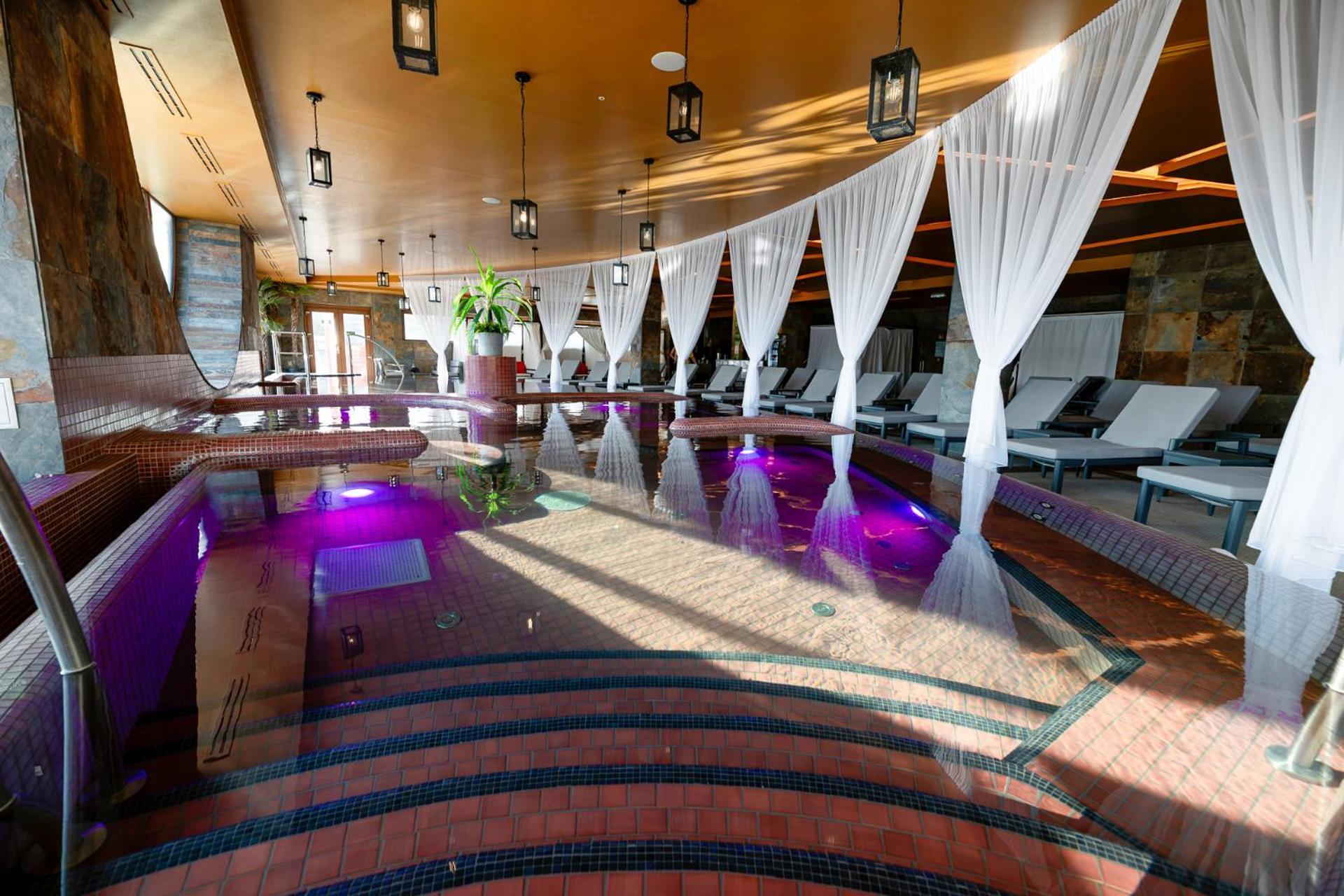 Allure Healthy Hotel & Spa Έγκερ Εξωτερικό φωτογραφία